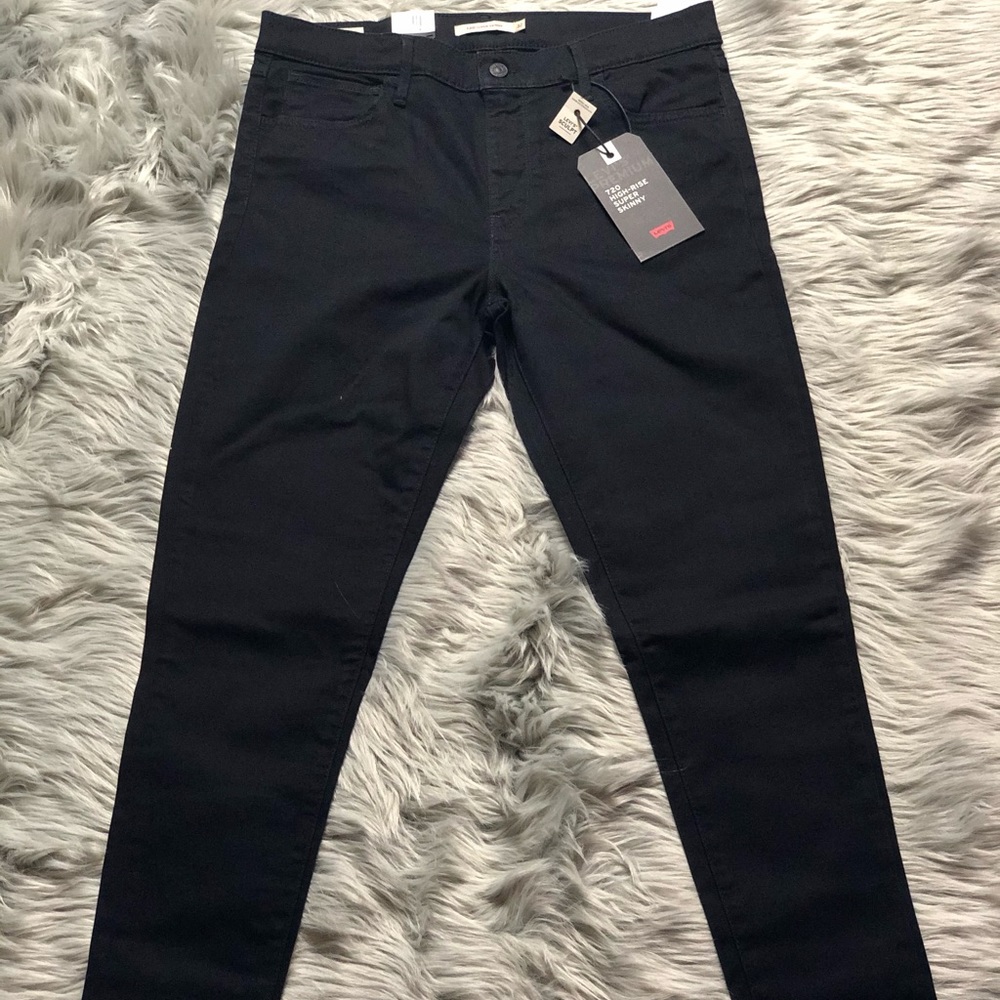 Levi skinny jeans